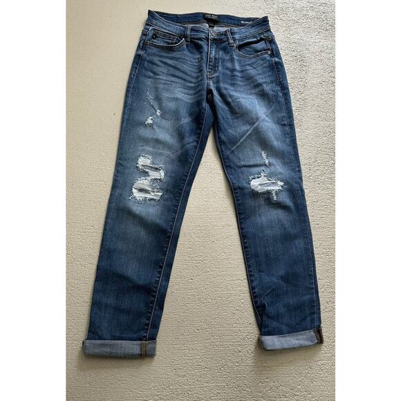 Judy Blue Boyfriend Fit Mid Rise Distressed Medium Wash Size 26 - Picture 1 of 8